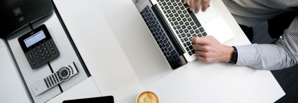 Процент на отпадане 101: Какво е това, Как се изчислява и Как да го намалите