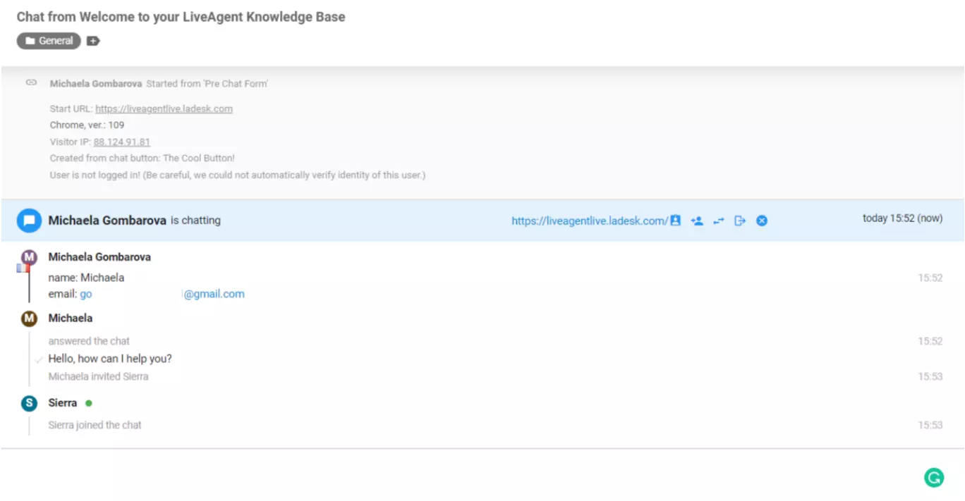 LiveAgent агент се присъедини към чата