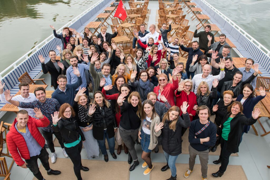 Satur екип на Октобърфест